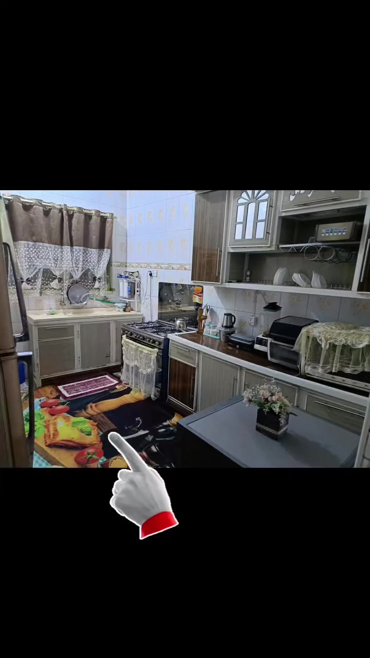 بيت للبيع في حي الصدر 
المساحة ١٠٠ م ركن كونكريت مسلح  
الطابق الارضي 
مطبخ وصالة وغرفة وصحيات
الطابق الثاني غرفة واحدة 
السعر ١٠٥ مليون 
الأبراج للعقارات
الموقع: حي الصدر – باب النادي الرياضي
📞 للتواصل: ***********
