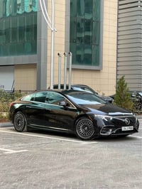 سقف بانورامي • كاميرا 360 • تدفئة وتبريد المقاعد