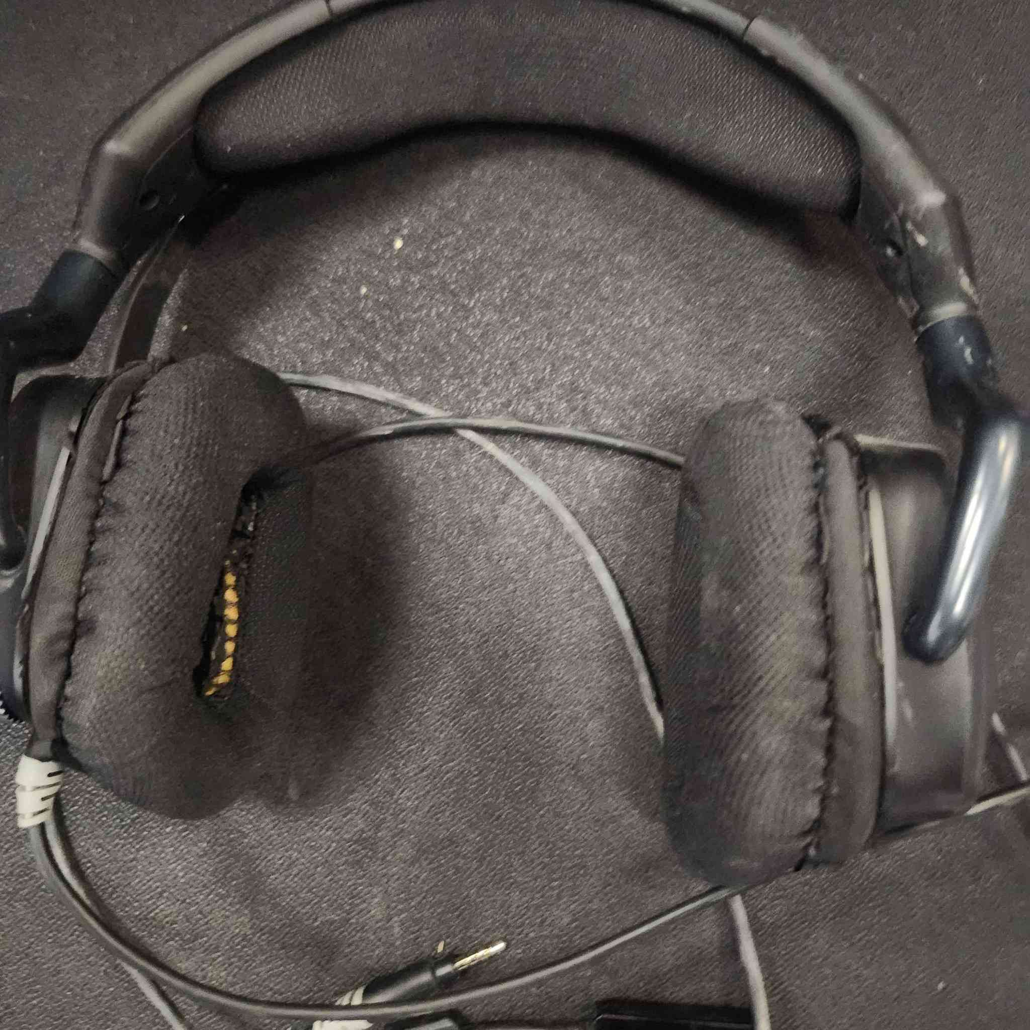 Corsair RDA0001 VOID Pro USB RGB Wired Gaming Headset أربيل, العراق


**إذا كنت صاحب هذا الإعلان وتريد حذفه لأي سبب، رجاءا أرسل رسالة إلى الدعم الفني**