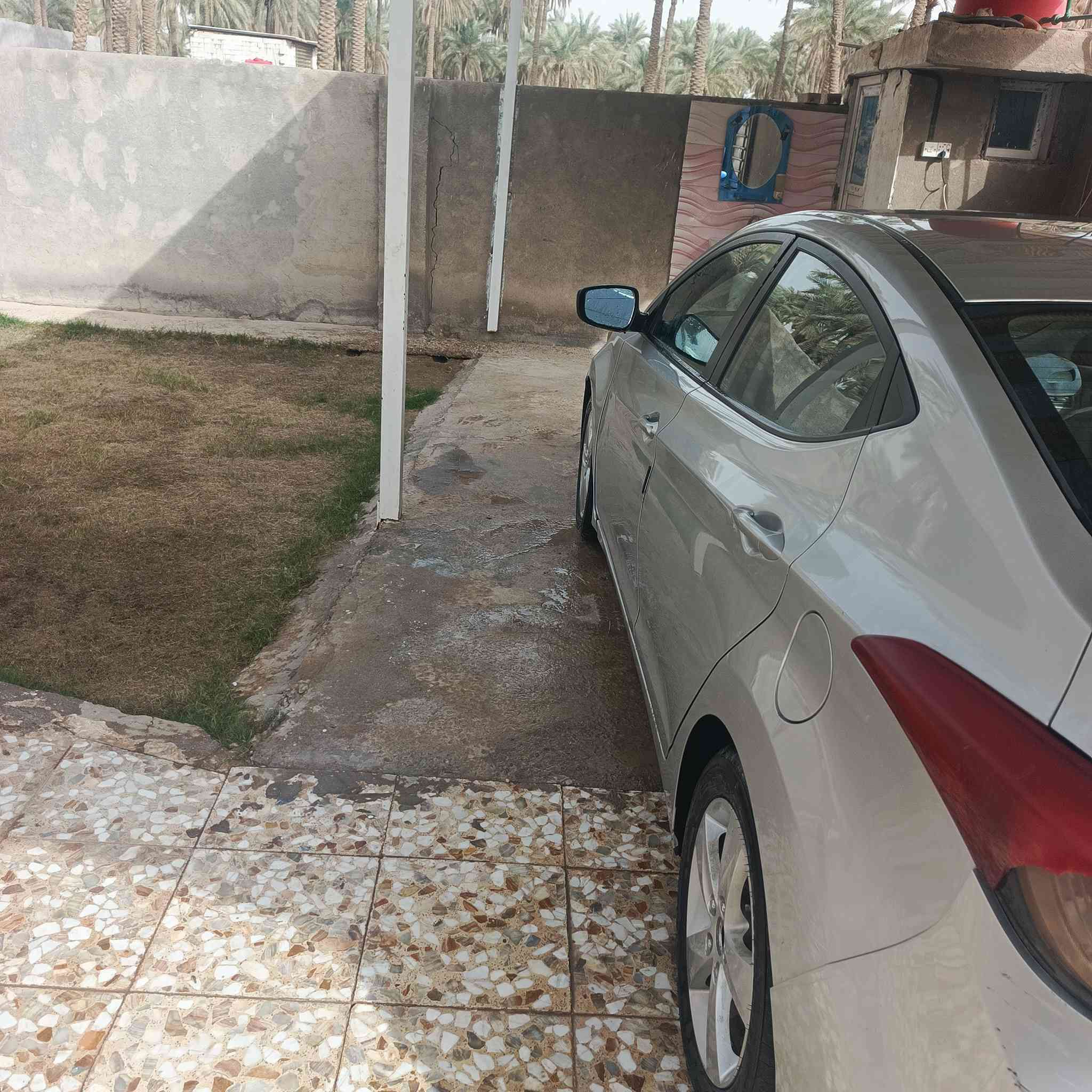 السلام عليكم
النترا للبيع  موديل2016 

السياره باسمي شرط التحويل 

رقم بغداد مشروع وطني 

مكينه 1800 دوش المرغوب  

السياره حادثها موضح بالفيديو 

مكان السياره بالحله 
السعر 113 وبيها مجال 
الشراي يتصل رقم الهاتف 

***********
