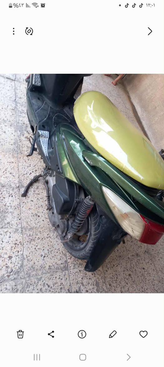 السلام عليكم دراجه سكنس 140للبيع الدراجه كولشي شغال بيها سلف هندر بس يرلدلها تجفيت الدراجه عارضهه ب350 وبيهه مجال للشراي مكاني بغداد الامين رقمي ***********
