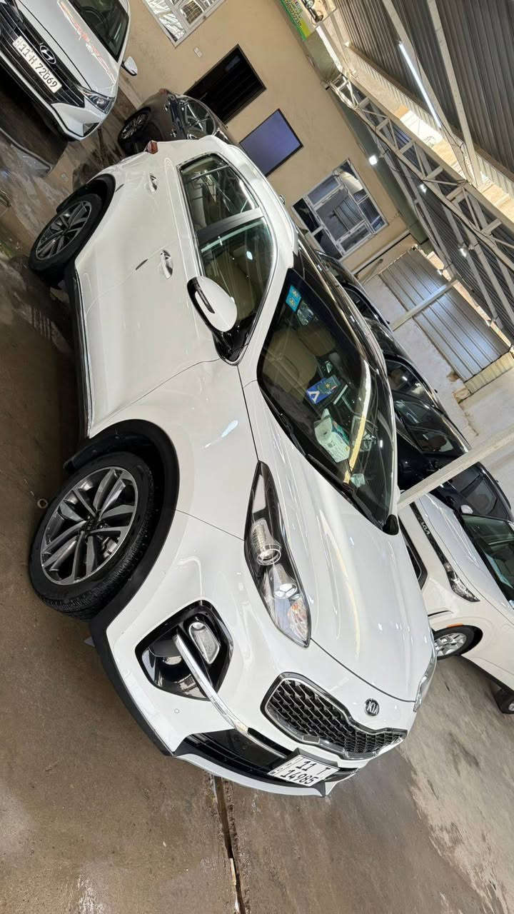 السلام عليكم بيع او مراوس حسب القناعه 
سبورتج 19 شكل ال 20 فول مواصفات جيتي لاين 
رقم بغداد الجديد بسمي شرط
محرك 2000دوش ع شركه ماشيه 55 الف وشرط  الفحص بعدها بفابلون الشركه بيها بجنطه شبر صبغ وبيها بارد مكان واحد باقي سياره كفاله وع شركه سعر 188مكاني بغداد اليوسفيه اي استفسار 
***********
