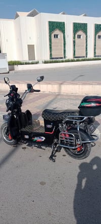 متاح للبيع دراجة شحن موديل ٢٠٢٥  نوعية الأخوين  ٦ بطاريات + بصمه + ريم...