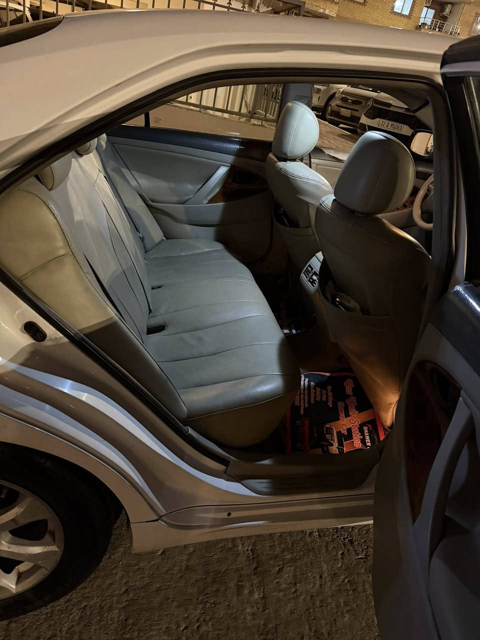 السلام عليكم كامري 2009 خليجي المرغوب لون ابيض بغداد بأسمي 

المواصفات :
شاشة اندرويد كبيرة
لايت زنون عالي ناصي
كشنات جلد بلادي 
كامرة خلفية بلادي
تبريد قطعتين 
تحكم استيرن 
تخم تاير جديد 
كير تويوتا جديد 
محرك جديد 2400 تراي لبصرة 
السيارة داخلة بوليش كامل يم NVN

شرط السيارة جديدة ومابيها اي نقص فقط طخات بسيطة ومصلحة تحويل ثاني يوم متواجد اتصال او واتس اب
بيع او مراوس حسب القناعة
السعر 110 ورقة بيها مجال قليل

***********
