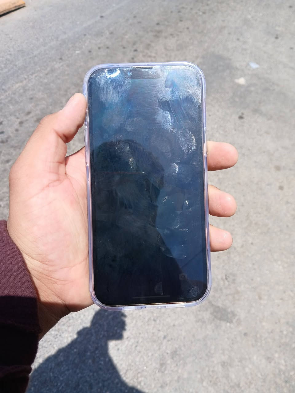 ايفون ١٣ برو ماكس
ما مفتوح 

بطاريه ٨٨ 

جهاز حيل نضيف 

ذاكره ١٢٨ 

تك سيمكرت

السعر ٦٢٥ الف وبي مجال 

  عنواني موصل 

رقم الهاتف ***********
