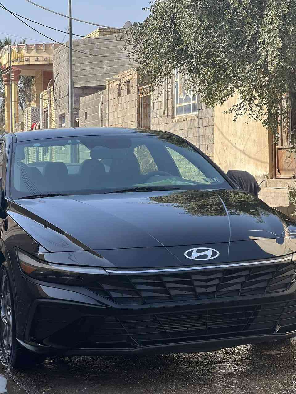 السلام عليكم النترا للبيع موديل2024 محرك 2000 حره وارد امريكي مبدل بيها بابين السيارة ناصرية مركز السعر خاص الاتصال على الرقم ***********
