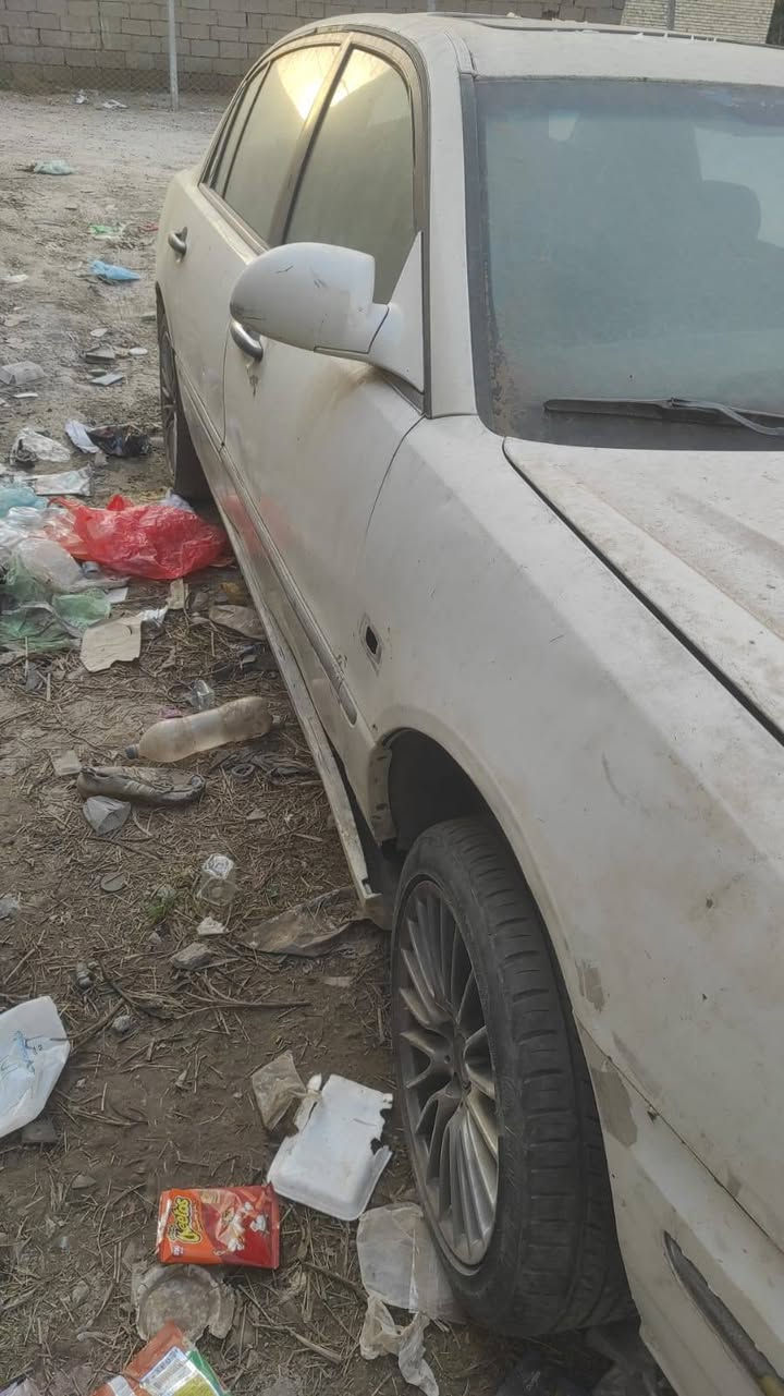 سلام عليكم ورحمه الله وبركاته سياره للبيع واقع الحال ابيع كوم حديد كير ومكينا ابلاديات  كل كهرباياتها شغاله بيها خلل كهربائي متشتغل تبريد شغال  السعر 15 وبيها مجال  الرقم ***********
