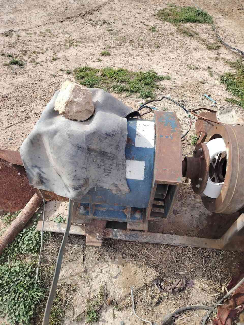 مولد للبيع دويز مكينه نضيفه راس ٥٠ كيفي مكانه النباعي ***********
