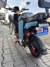 بايسكل شحن للبيع فول نضفه اي عيب مابيه سعر 550  رقمي 07702471836