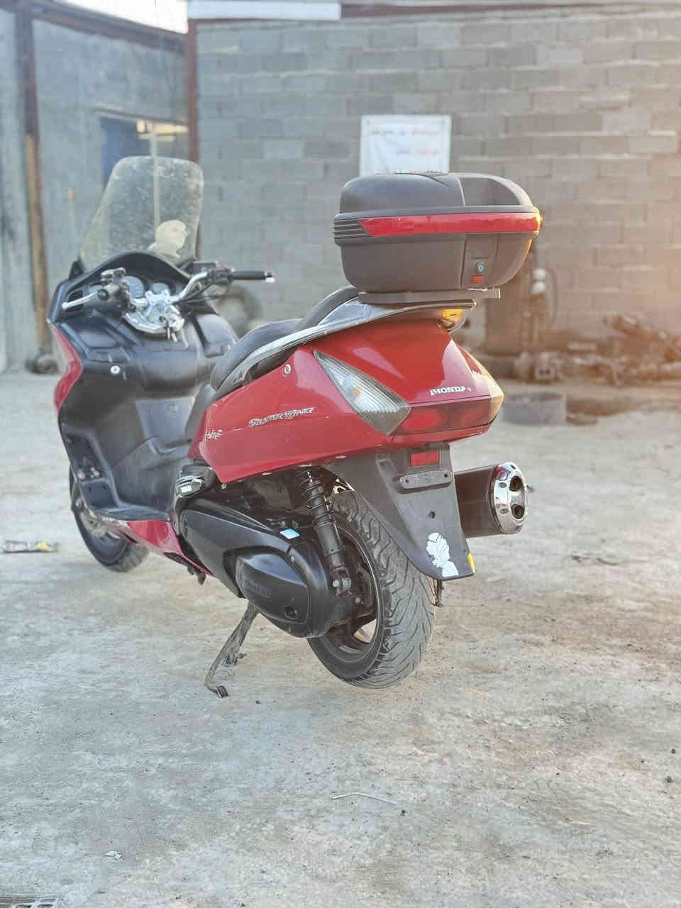 سلام عليكم من رخصت شركت أدمن درجه سلفر ونج مكينه 400 دراجه حلوه خير من الله اوفر شقال درجه جديده مكان بغداد المدينه الصدر سعر منسب خبر وتدالل ***********
