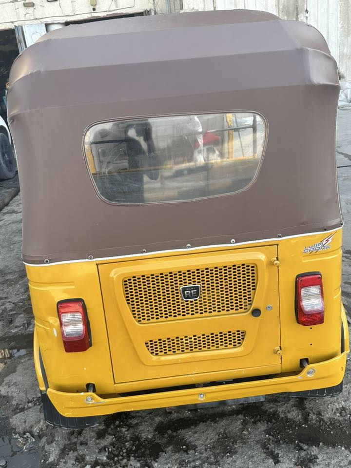 تكتك لونين 21 شرط مامفتوح بيهه برغي نضيفه  سعر 8قفل جيب اقوه فيتر وتعال***********
