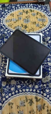ايباد 11(A16) ذاكره 128 بطاريه 100 السعر 400 مكاني بغداد07509059149