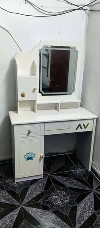 نظيف • أثاث غرفة نوم • للبيع