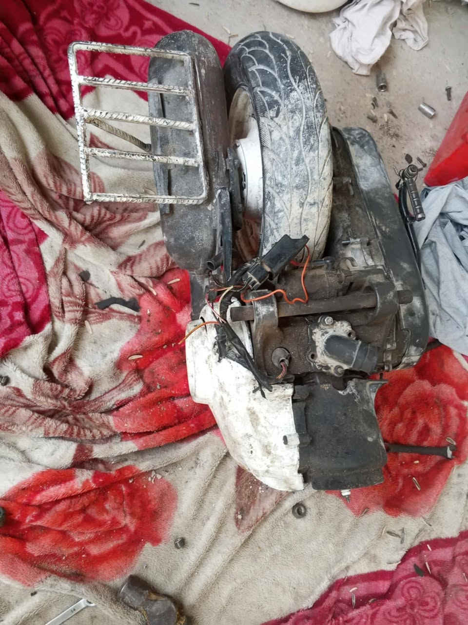 شباب مكينه 100 اريدها ب 50 مكاني نجف والماكينه ما عايزه شي بس العرموطه والكلتش الامي اعطيك كليت كامل 
***********
واحط لكم رقمي فاصل وياي على الواتساب 🔔💥
