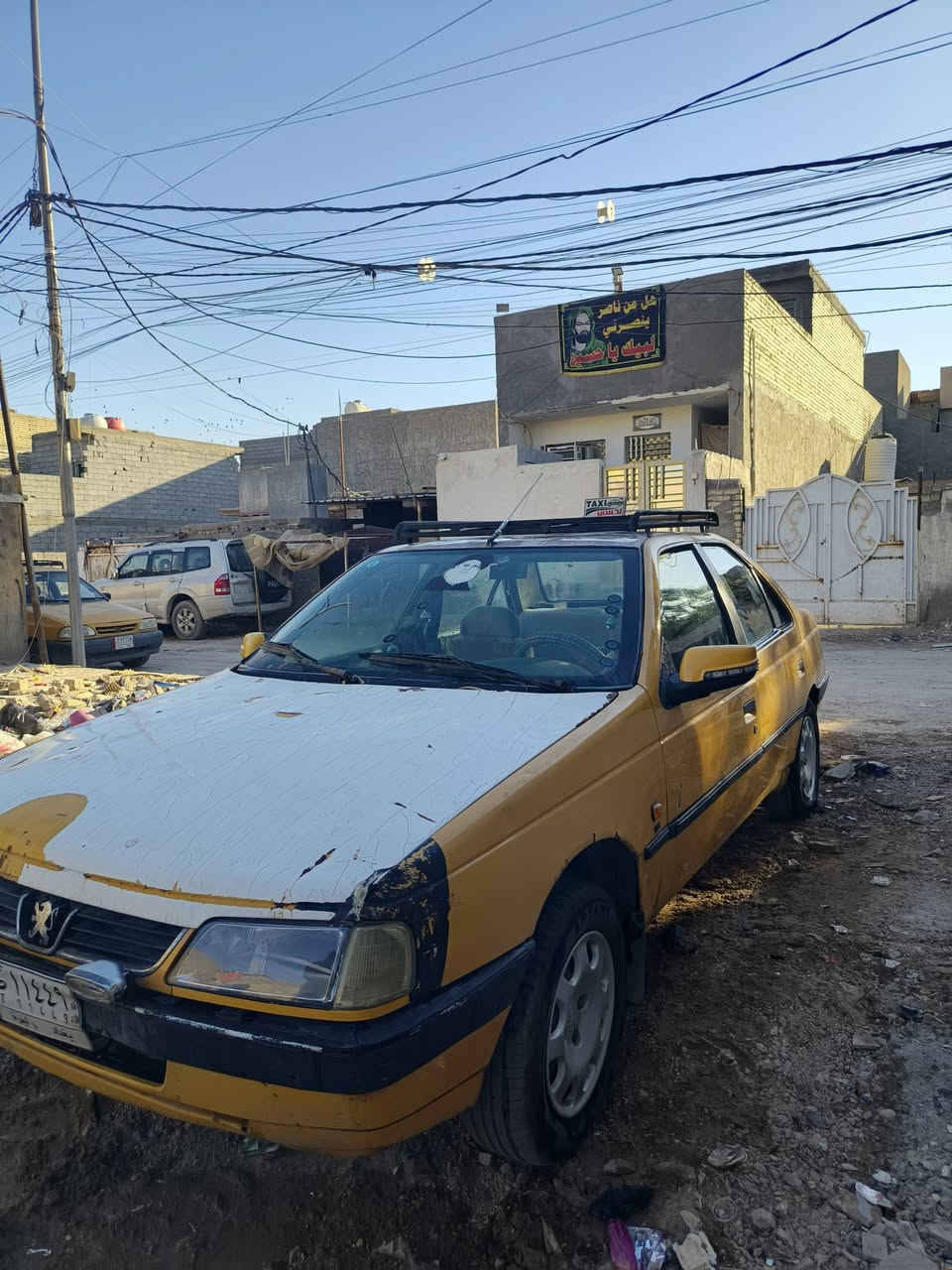 بيجو للبيع مكان بغداد مصفره هيئه وغرامات موديل ٢٠١٠ رقم بغداد سياره نضيفه جدا سعر ٢٢ ورقه  للاستفسار اتصال فقط ***********
