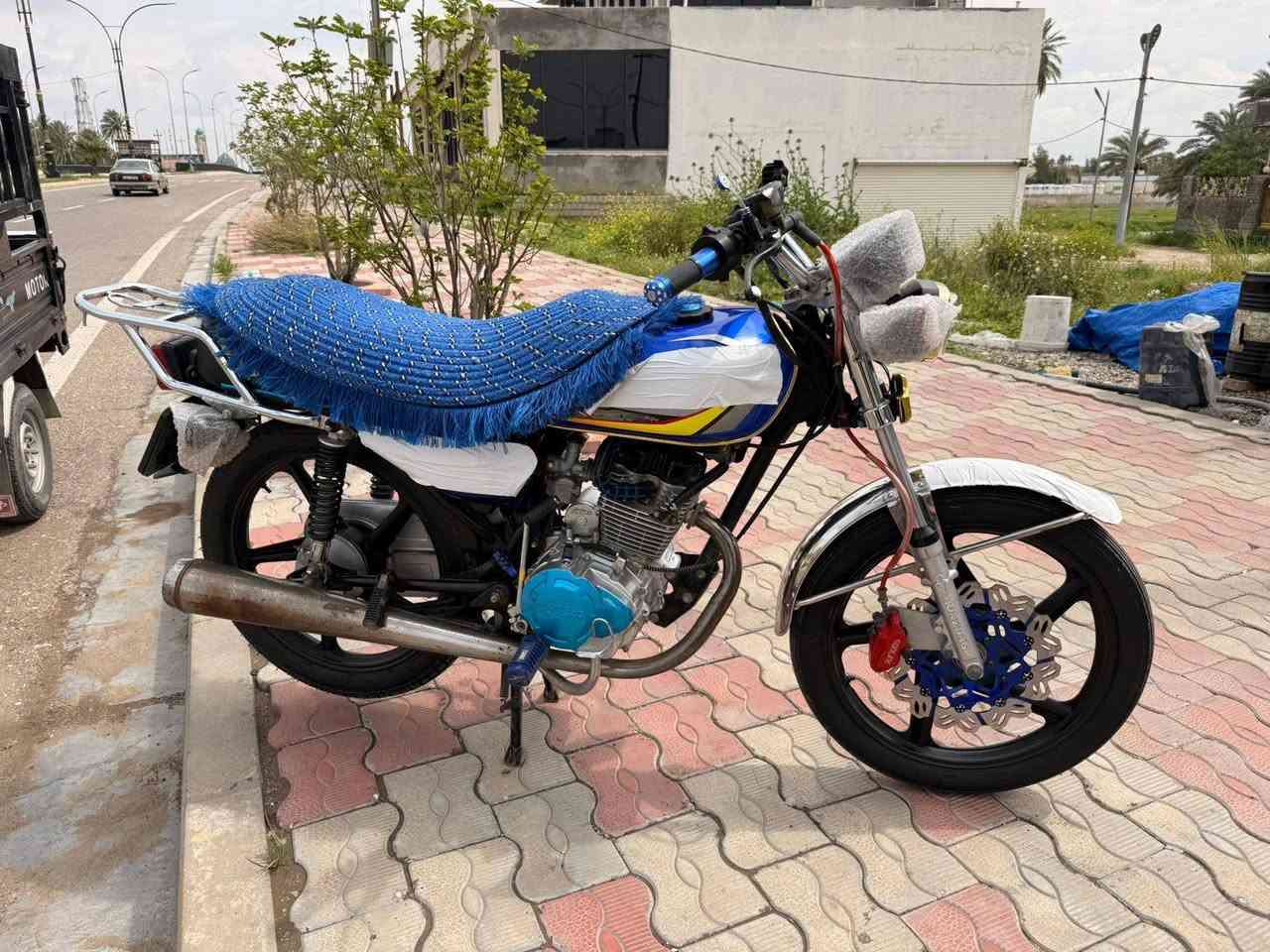 نامي برو للبيع او مراوس شعندك نزل 2024 200 اي نقص مابي مكينه مامفتوحه كهربائيات كله شغال تايرات جديد اي نقص مابيها سعرها ٦٣٠ وبي مجال بسيط وهاذه رقم ***********  عنوان خانقين
