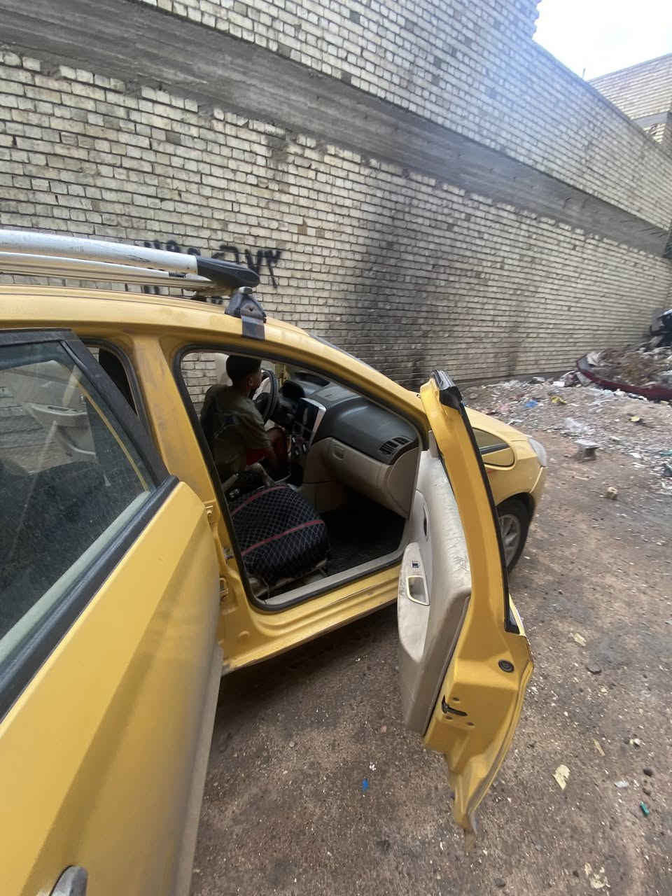 عند سياره شيري لبيع موديل السياره 2011 أريده 30 ورقه وبيه مجال أو مراوس سايبه التواصل معه هذه الرقم
***********
