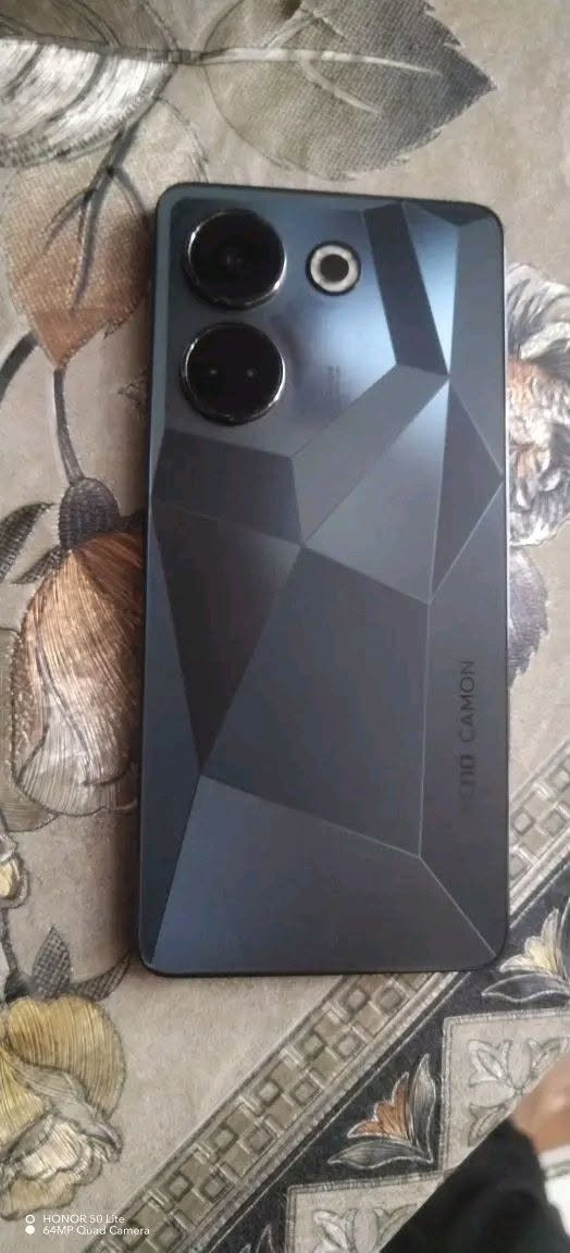 تكنو كامون 20 برو

 ذاكره 256  بي طخه خفيفه بل شاصي مامثره علئ اي شي

 كامرات اتصال نت كله شغال

 بصمه اصبع بل شاشه بطاريه 5000

   سعره 140 وبي مجال مكاني بعقوبه

***********
