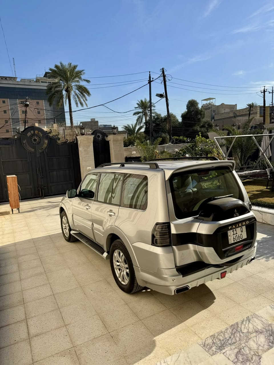 سلام عليكم ورحمة الله وبركاته سياره للبيع او مراوس انطي فرق او اخذ فرق  تفاصيل كامله
1- النوع . باجيرو حبتور

2-الموديل.  2019

 3- حجم المحرك. 3800

 4- حالة المحرك والكير-مكفول من الفتح والتبديل

 5- المسافه المقطوعه :130الف كيلو متر

____________________________

فول مواصفات 

 1- فتحه سقف(سلايد)

 2- كشنات جلد

 3- كشن سايق والصدر كهرباء

 4- كامره خلفيه

 5- حساسات امامي خلفي

 6- سستم صوت دمام بالصندوك

السياره مكفوله من الصبغ والتبديل فقط بارد بسيط بالجاملغ الامامي واصبعين بالجاملغ الخلفي باقي السياره محدثه من اجود التحديث في السوق صبغ بيه بنيد + جاملغ امامي + خلفي . جاهزه مابيه اي نقص 

ملاحضة : استبدال القم من قبلي برقم عادي غير مميز 

مكاني بغداد السعر 200

الرقم : ***********
