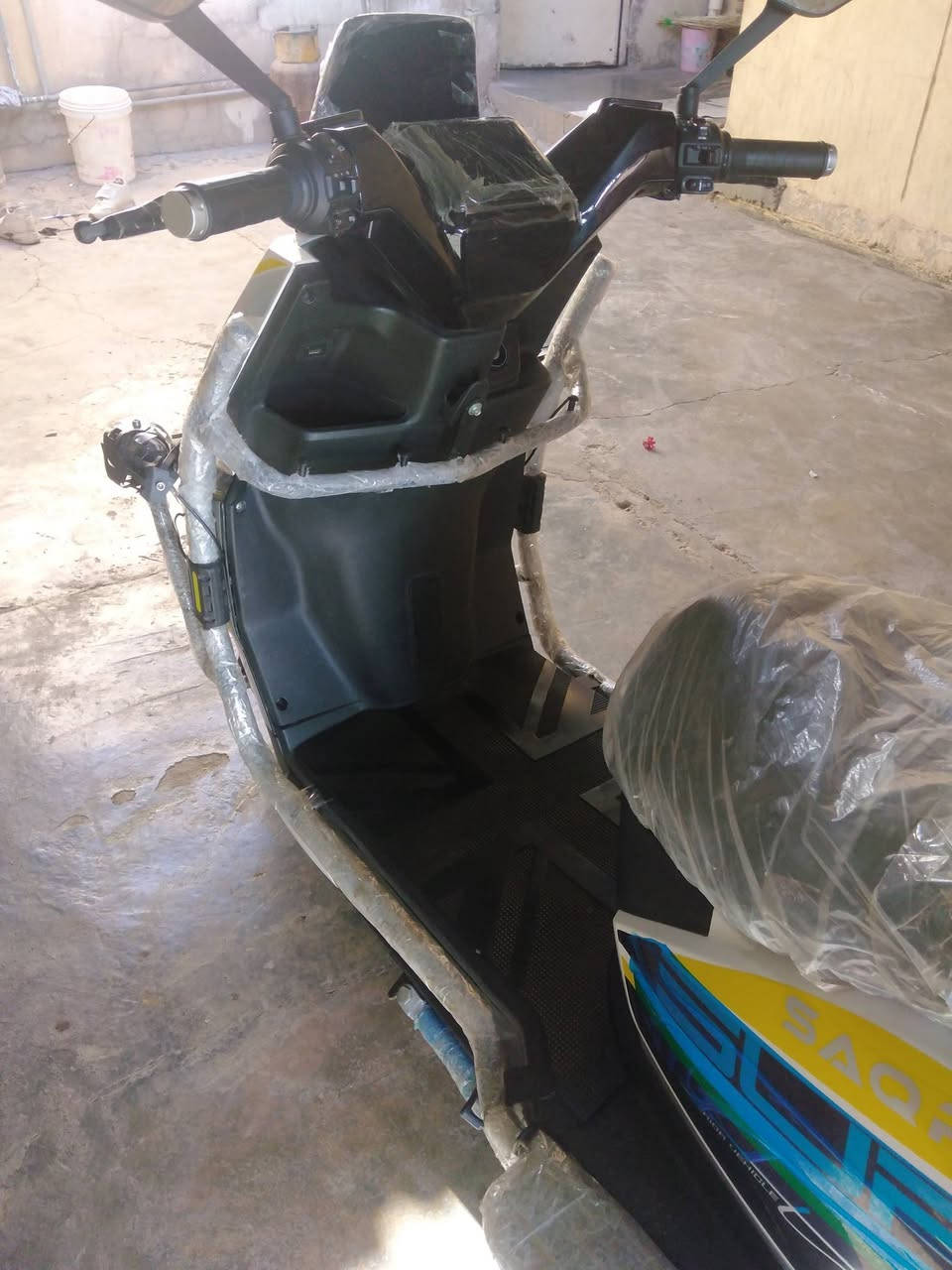 السلام عليكم
دراجه شحن بطاريه ليثيوم بعده جديد ماشي شيي قليل
سويج + بصمه +بلوتوث سماعات +نضام بك R+ تثبيت سرعه +تشغيل عن بعد  (السعر770) وبي مجال شي بسيط )     للاستفسار بي واتساب ومتواجد ع الخط (***********) مكاني الرمادي التئميم القادسيه الاولى
