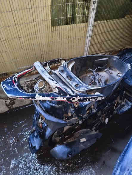 140 طافيه للبيع سعرها 75 وبيها مجال *********** مكاني بغداد شعب
