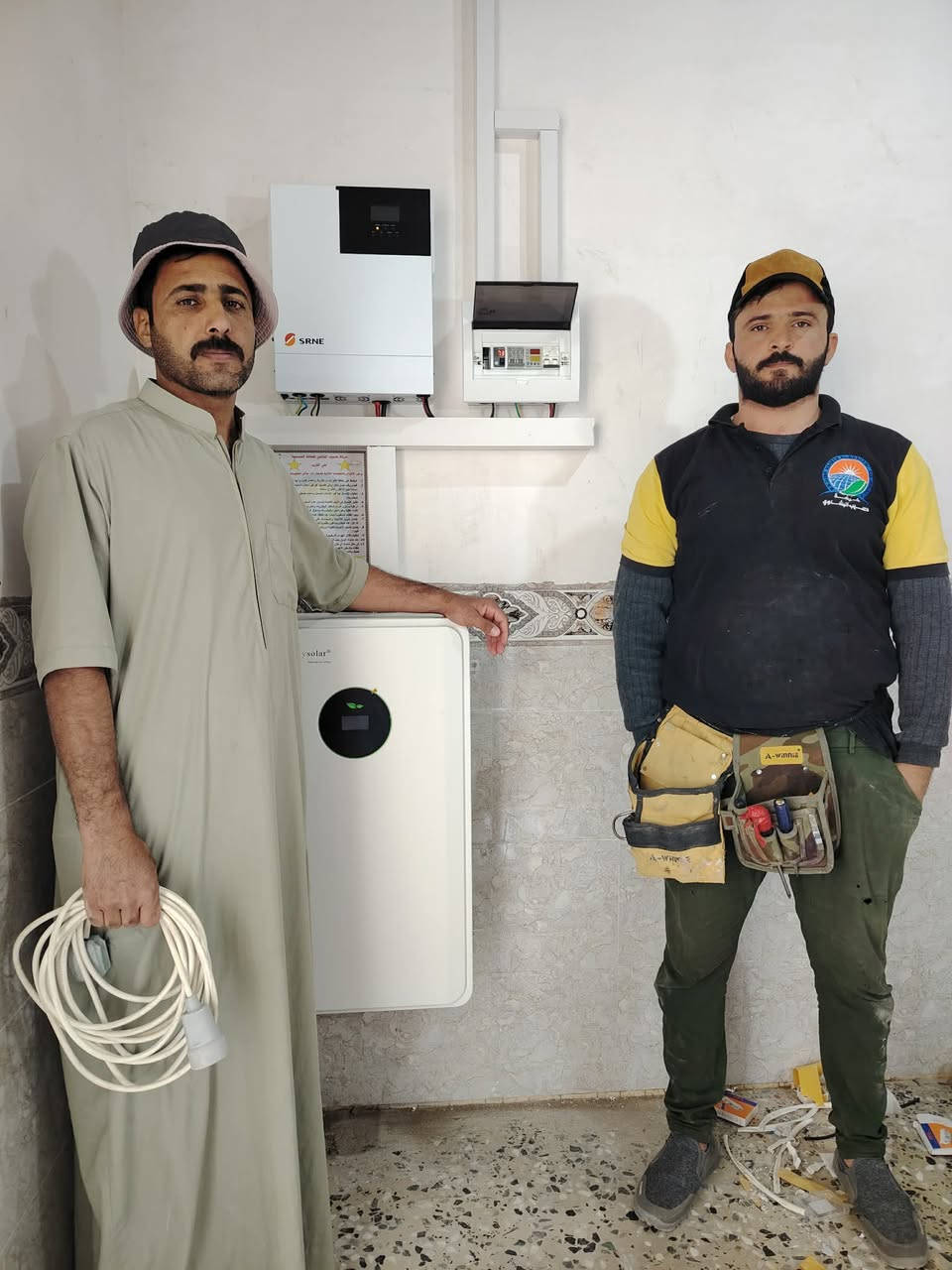 تم بفضل الله تجهيز و  تنصيب منظومة طاقة شمسية لمنزل الأخ شاكر حسين المروح 
   #قرية_لزاگة
تجهز المنظومة المنزل ب 12 أمبير نهاراً
بالاضافة إلى 12 أمبير ليلاً  . 
مكونات المنظومة.
🔵الواح لونجي 615w  عدد (6) بضمان 10 سنوات 

🔵 جهاز انفيرتر نوع(فولترونك)حجم 5kw (20امبير)  بضمان 2 سنة . 
🔵 بطارية ليثيوم بحجم 12.5kwالاطول عمراً. عدد1

✅ الفرع الرئيسي :- شركة حسيب البشاوي للطاقة الشمسية
العنوان محافظة كركوك قضاء الحويجة سايدين المعارض مقابل محطة وقود الطليعة الحكومية  

✅ الفرع الثاني : محافظة صلاح الدين قضاء بيجي عمارة وطبان 
للحجز والاستفسار الاتصال على الأرقام التالية :
*********** : ياسر 
***********  : إبراهيم 
*********** : ياسر 
‭  0784 551 3555‬ 
‭0782 490 0972‬ 

#احمد #الجبوري #مدير #اعلام #شركه #حسيب #البشاوي #للطاقه #الشمسية
