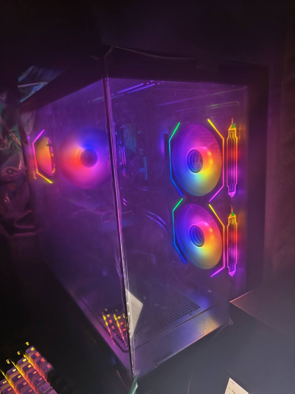 السلام عليكم تجميعة
مذربورد  MSI B450M-A PRO MAX ll
معالج AMD Ryzen 7 5700X
مبرد غازي 400 DeepCool
ورامات 2×8 سرعة 3200
كرت الشاشة NVIDIA  RTX 4060 8GB
هارد M.2. SSD GM7000 2TB
بور سبلاي DeepCool P600
سعرهة مليون 250 وبيهة مجال 
عنوان بغداد الدورة هور رجب 
للاستفسار ***********
