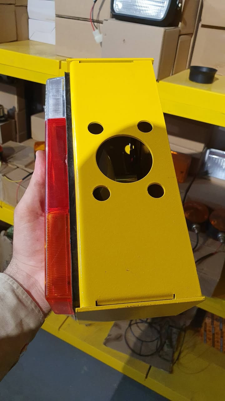 موجود قاعدات بكلايت كاوسكي مصبوغ شركة جاهز . 
اربيل صناعة شماليه قريب فاملي مول.  
*********** 
***********
