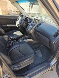 للبيع  كيا صول ٢٠١١فول مواصفات بصمة تنته تدفئة تبريد سيارة نضيفة مكصوص...