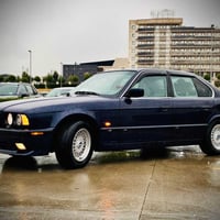 بي ام ٥٢٥ • ١٩٩٢ • اوتوماتيك