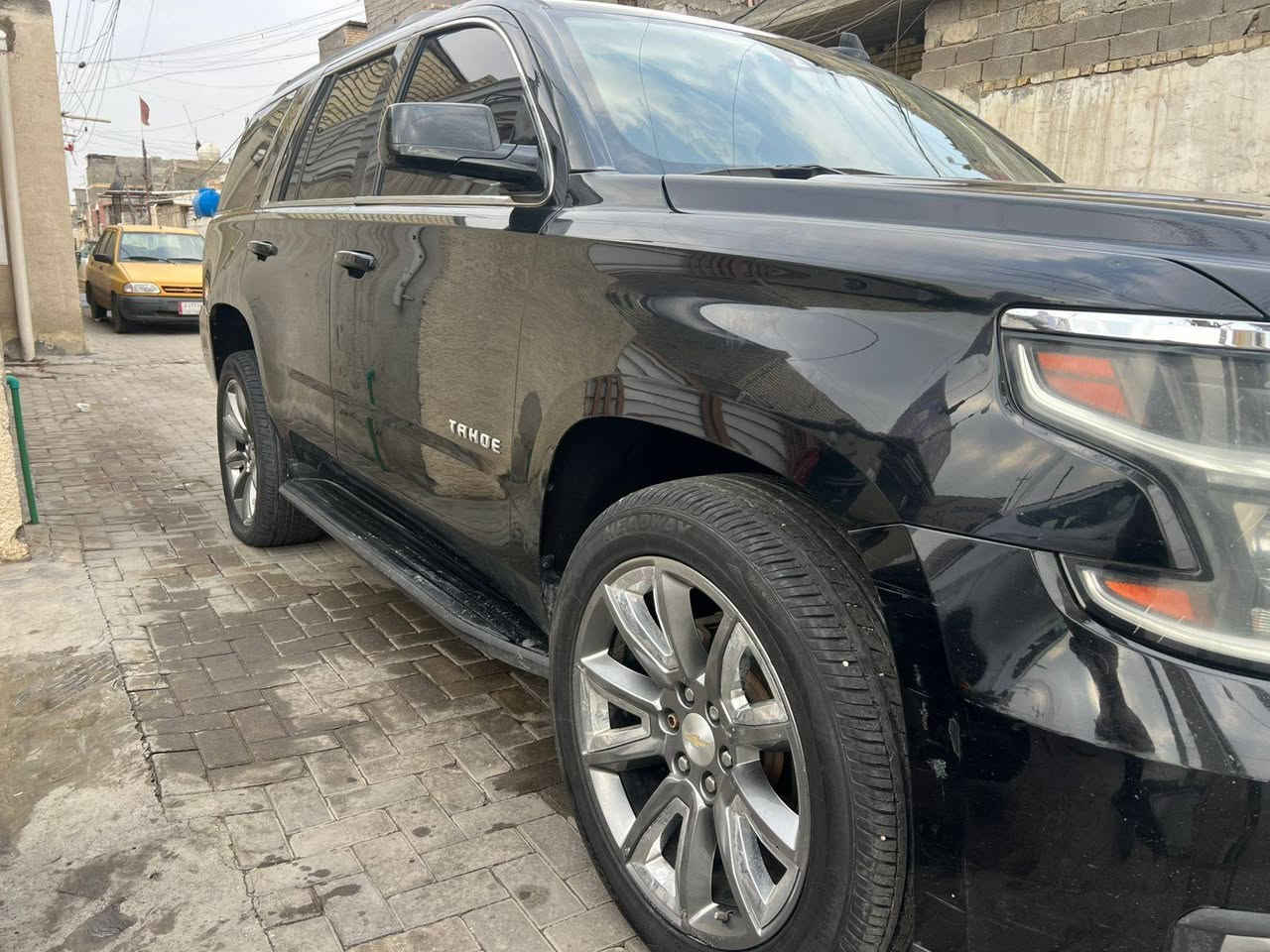 شوفرليت تاهو أدوات
نضافه فول 
كص قماره
دخول جديد
الموديل: 2017
المواصفات 
LTZ  فول فول 
مقاعد جلد 
داخل اسود 
ويل كب كروم 
20
دلعه كهربائيه 
مري شفط
كشنات تدفئة تبريد 
السيارة جديدة حيل
———————————
أدوات أدوات ادوات
———————————
السعر ١٤٠ ورقة
البيع فقط بدون مراوس 
المكان بغداد 
هاتف
***********
