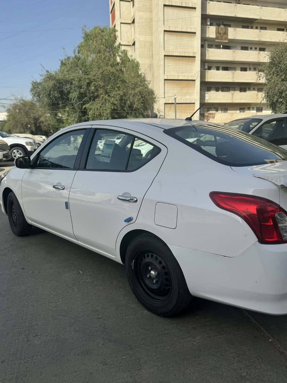 السلام عليكم نيسان سني مصري رقم بغداد
مودل 23 سيارة نظيفة جداََ ممتعوبه
كير محرك صدر تبريد كفالة
بيها بارد كد شبر بلصندوك فقط
ماشية 40الف
هزة جديدة سنوية 34 
بأسمي تحويل مباشر
السعر 108 قفلها
العنوان بغداد ***********
