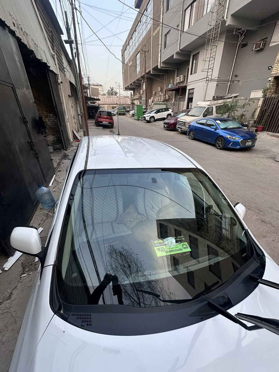 سلام عليكم نيسان سني هندي موديل 2021 
السياره كله نضيفه مابيه اي تبديل او صبغ غي الي موضح بالصور بارد بسيط السياه مسويله ادامه قبل شهر كامل دهن كير مبدل يعني كبل الشارع متحتاج شي كلشي بسياره يشتغل اذا تحب خابر مارد خاص تمام ***********
السعر 107
