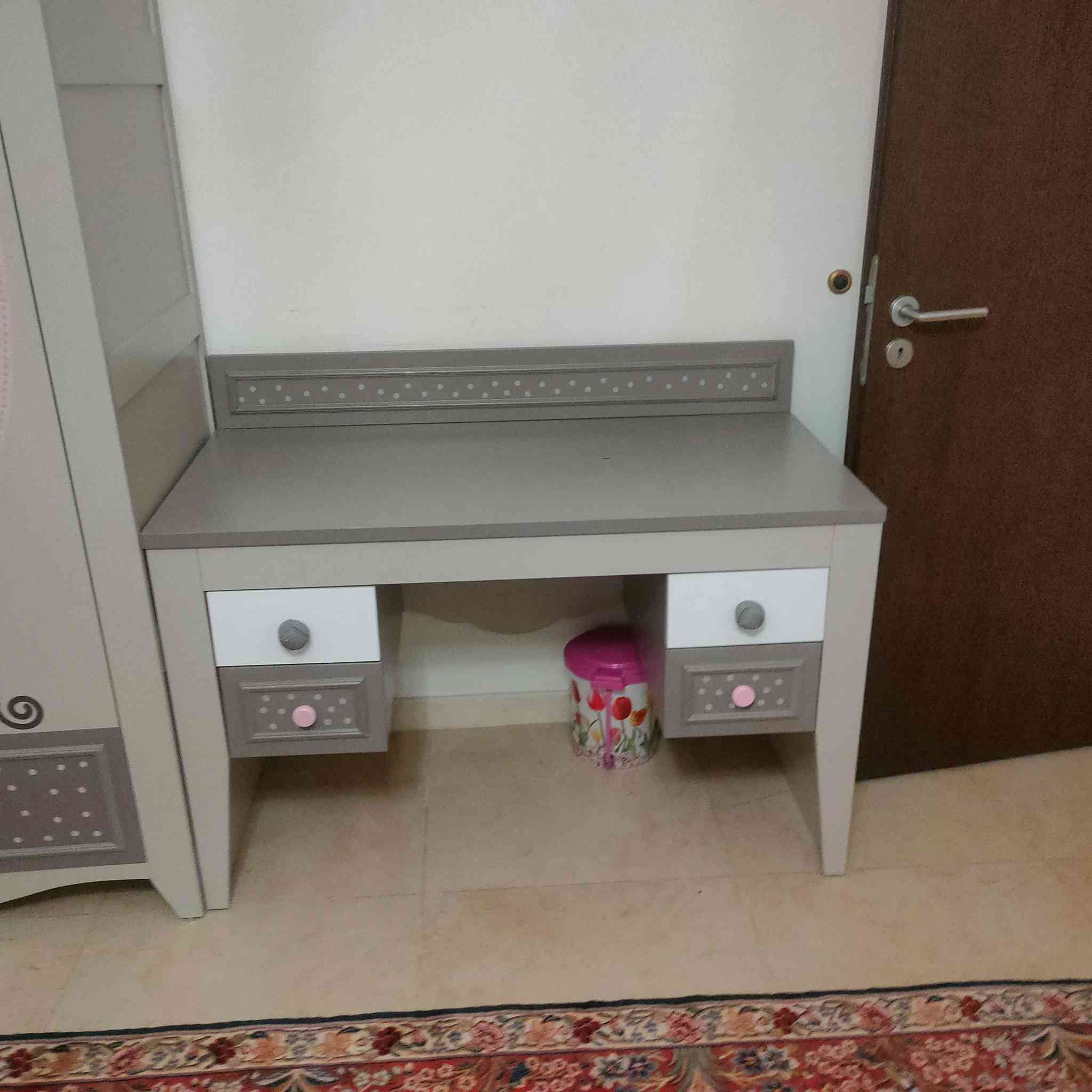 غرفة بناتية اربع قطع نظيفة جدا مع دوشك طبي خشب ثقيل جدا مع نشرة ضوئية الغرفة مو سوگية غرفة خشب الاصلي سعرها 500 الف للعلم الجديد 16 ورقة


**إذا كنت صاحب هذا الإعلان وتريد حذفه لأي سبب، رجاءا أرسل رسالة إلى الدعم الفني**