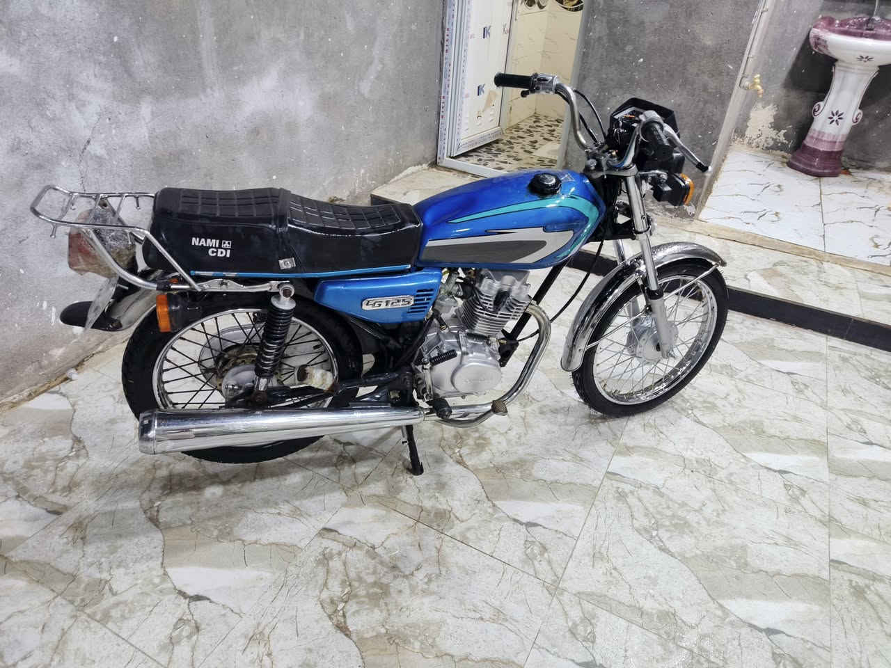 دراجه للبيع اوراق دراجه انضف من الصوره مكفوله من كلشي مكاني ميمونه السعر 950وهذا رقممي ***********موديل 2020اوراق كامله
