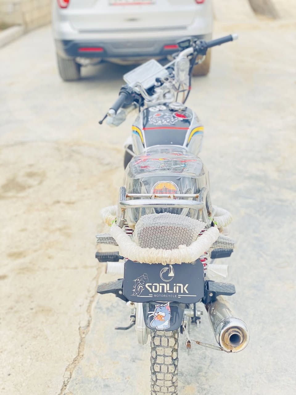 السلام عليكم تايكر مديل ٢٥ +٥ كير مكفول كفاله عامه ب ٧٢٥ وبي مجال ابو ل ٦٥٠ لا   تعلق ***********
