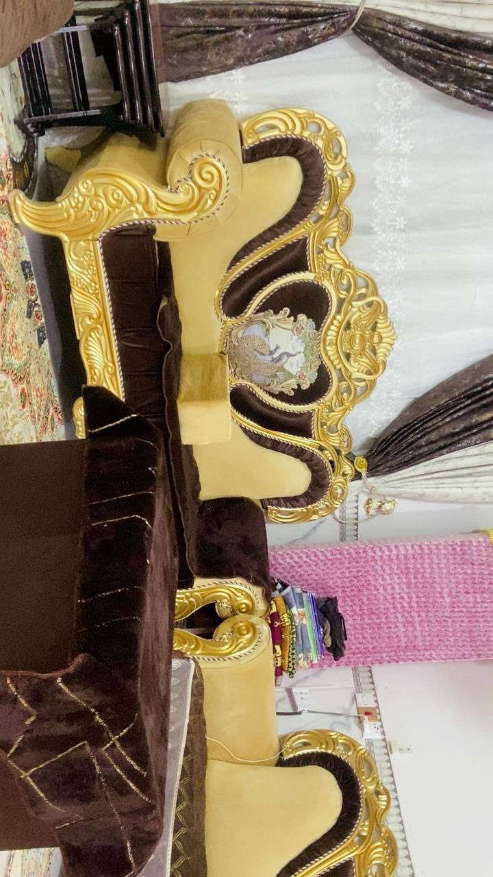 سلام عليكم اخوان عندي تخم اللبيع تخم والله ماخذه تزكام ماخذ والله المتر مفصله ١٤٥ الف 
على مساحه ٨x٤ يعني تقريبن ٢٣ متر. التخم رايده  ١٨٥٠ بي مجال اشويه 
ماصايرله. ٧ اشهر من اشتريته 
مكاني كربلاء ***********
