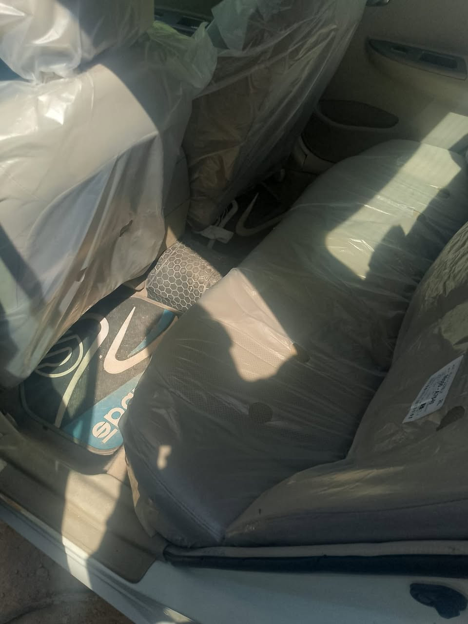 BYD بصمه موصفات واحد على واحد  خليجي مكفوله من كلشي موديل 2013 السعر   75سونار موجود***********
