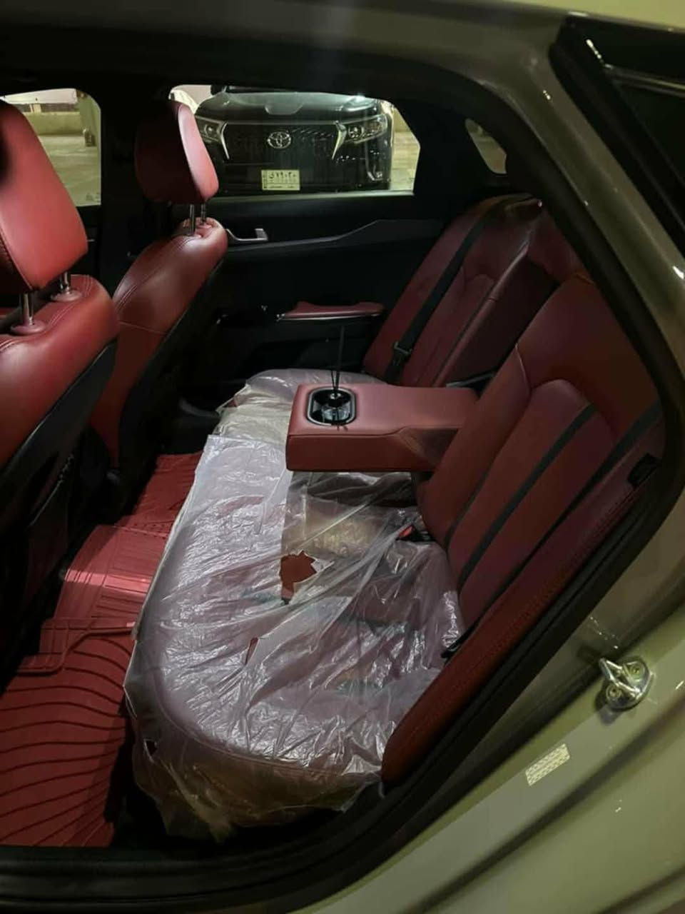 كي فايف   موديل 2023 للبيع
Kia K5 GT -line
( السيارة ليبل واحد بدون صبغ بدون تبديل حادث ألسياره  موجود بالصور رقم اربيل  تريد تحويل او وكاله )

مواصفات السياره : 

1- بصمه أبواب و تشغيل عن بعد 

2- كشن ألسائق كهرباء 

3- شاشه كبيره 

4- لد نهاري 

5- ويل كب 18 

6- شاشه عرض أعطال بالدشبول 

7- كروز سرعه ذكي ( مثبت سرعه) 

8- كشنات تدفئة 

9- سايد بريك كهربائي 

10- GPS 

11- صندوق كهرباء 

12- قيادة ذاتيه 

13- شاحن واير ليس 

14- تحديد مسار 

15- مخارج شحن امامي 

16- تو ويل المرغوب

17- لدات ضباب 

18- مانع أنزلاق 

19- كامره دواره 

20- حجم ألمحرك 1600 توربو 

السعر  215 $$ قفل 

للأستفسار  *********** / ***********
