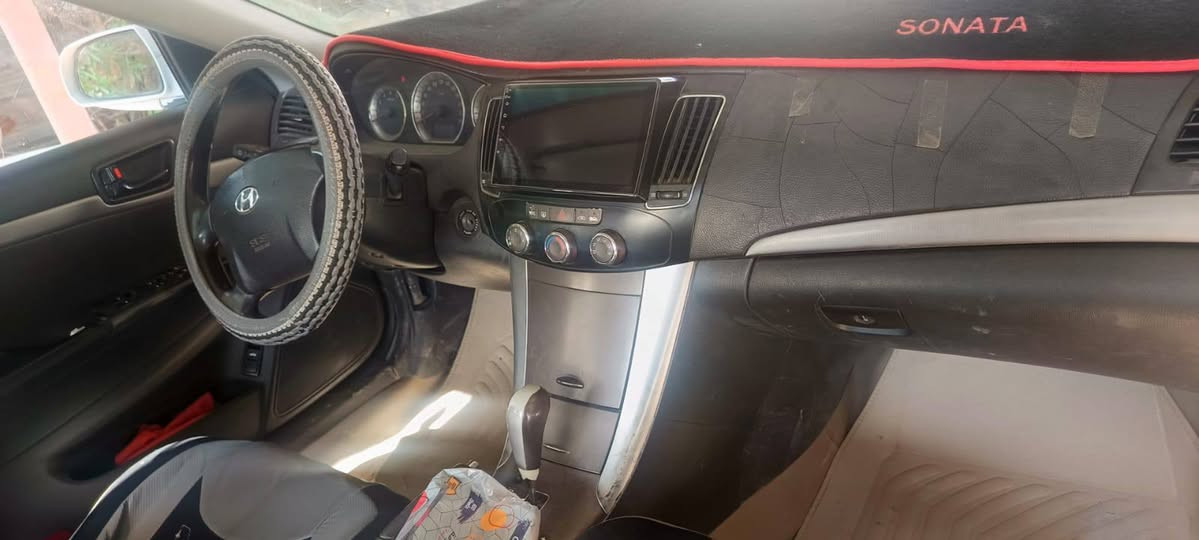 السلام عليكم سياره سوناتا المقدسه 2009 بسمي رقم بغداد محرك 2400 المرغوب كير تبريد كه جديد  السعر 92 وبيها مجال سونار السيارة موجود مع الصور ملاحظة مكلف بلنشر رقم صاحب السيارة***********
