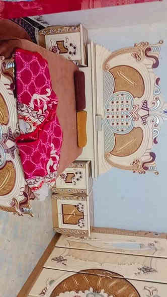 غرفه اخشاب للبيع العنوان ناصريه مدينة الصدر   السعر 800 وبيها مجال استفسار وتساب ***********
