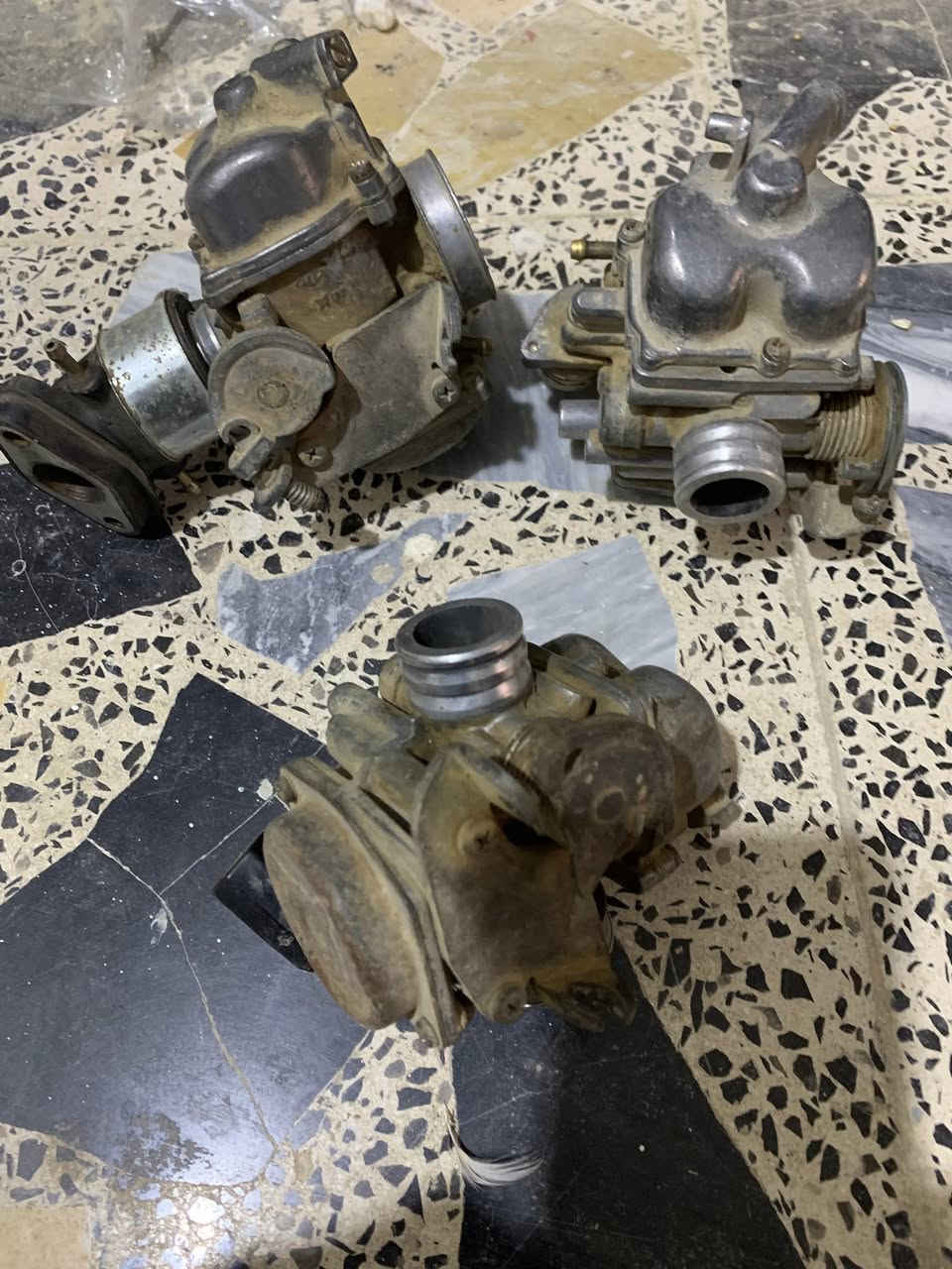 كابريترات 3اصليات مال سبيسي وعلا الفحص وانطي بيهن ظمآن التك علا 25واذا تاخذهن كلهن بيهن مجال


**إذا كنت صاحب هذا الإعلان وتريد حذفه لأي سبب، رجاءا أرسل رسالة إلى الدعم الفني**