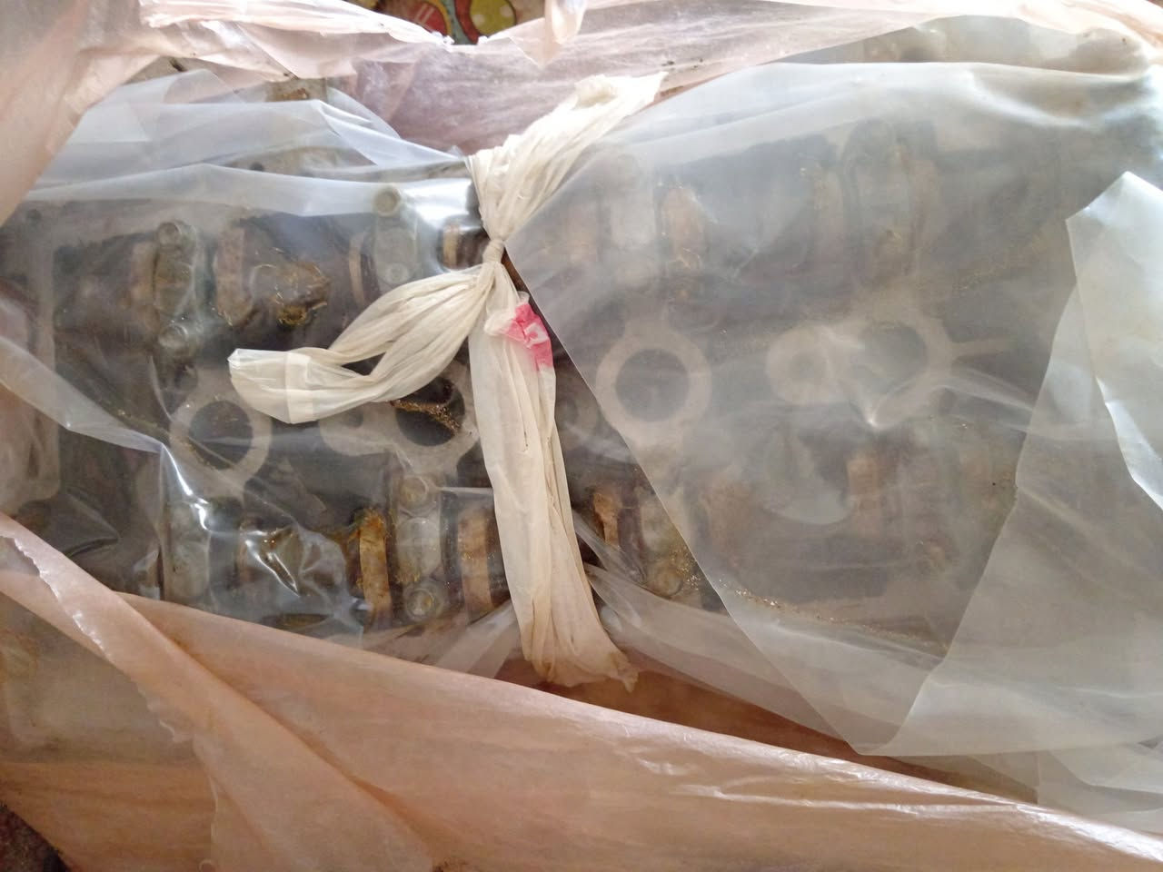 كور كامل مقفل تفصيخ سعره ١٥٠ الف قبق ولفات سعره ٥٠ قبق وجه محرك سعره ٢٥ سلف ٣٥ وهزاز صالنصه ٢٥ ودكشن حار هوه والحساس ٣٥ للاستفسار الاتصال على الرقم *********** مكاني كوت الشهداء للعلم موديل ١٦ ١٧ ١٨ ١٩
