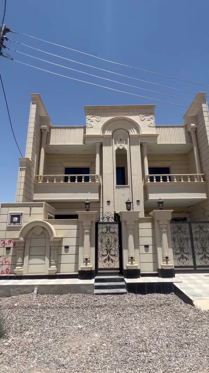 دار ٢٠٠ متر للايجار للايجار للايجار 
التوحيد  يبعد عن شارع ٦٠ تقريبا ٣٠ متر 
التفاصيل بالفيديو 
للاستفسار ***********
