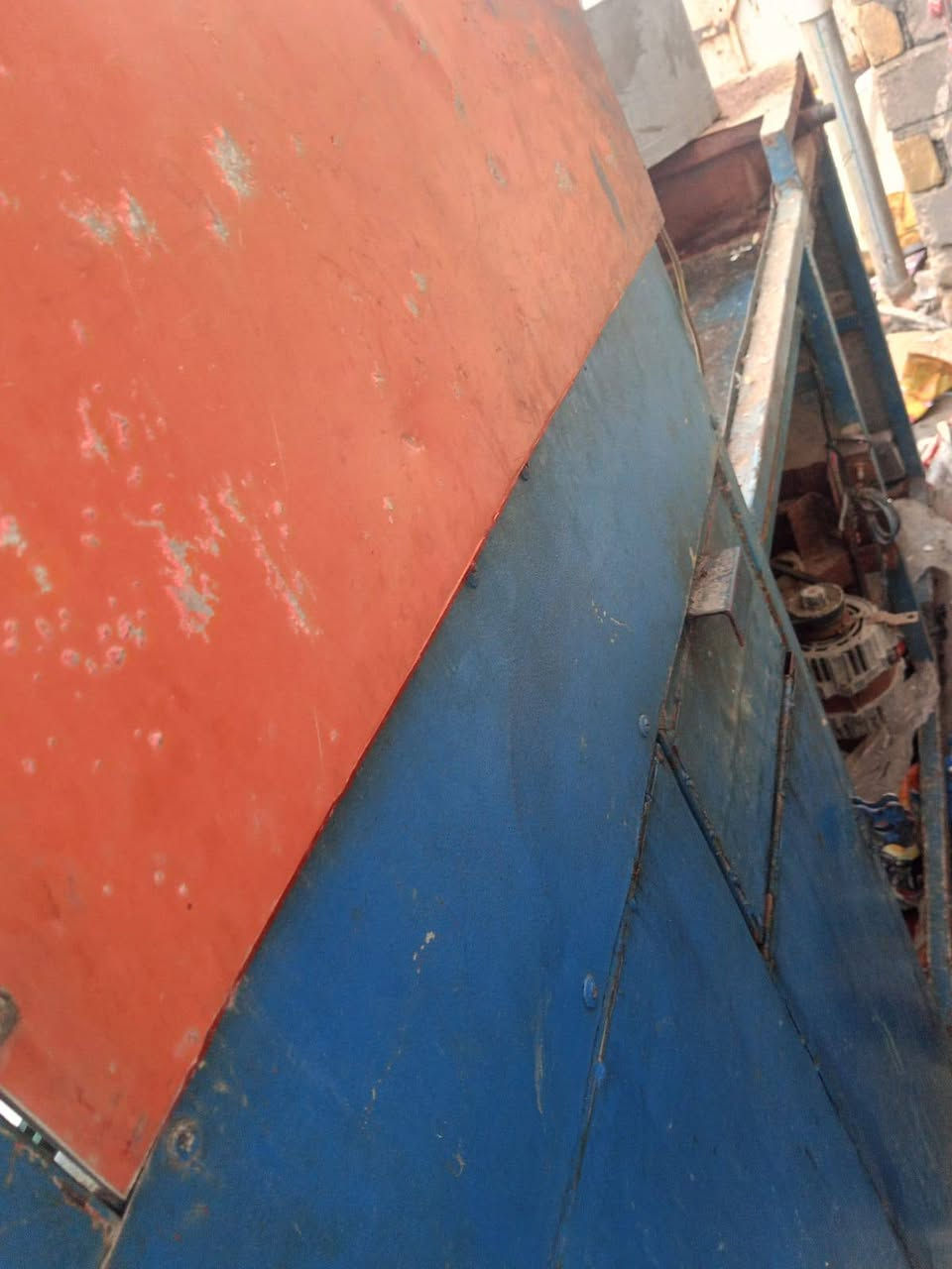 سلام عليكم  حماصه البيع  حماصه شغاله ماطور وبل يد  بس جامه الاماميه مفطوره وتاير الامامي طاك  جدر الكبير كهربايات شغاله كله مكاني ناصريه حي الفداء شارع المدارس  اتصل عله هاذه رقم ***********
