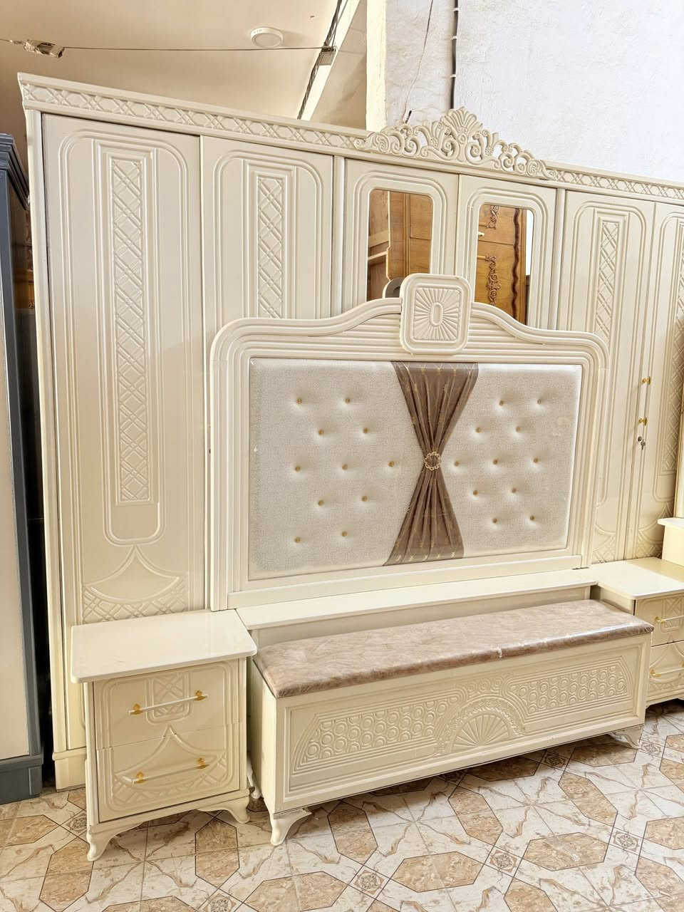 @إشارة
تصميم احدث الموديلات 
حسين سعيد  للاثاث الحديث
🧿﷽ 🧿 #
#مبيعات البدير للأثاث 
العنوان  الديوانية قضاء البدير قرب مدرسه الصادق  الأهليه قرب السايدين ***********
*********** حسين سعيد 
متوفر خدمه توصيل داخل الديوانية اقضيه ونواحي
رابط قنا تليجرام  https://t.me/huuuusb
