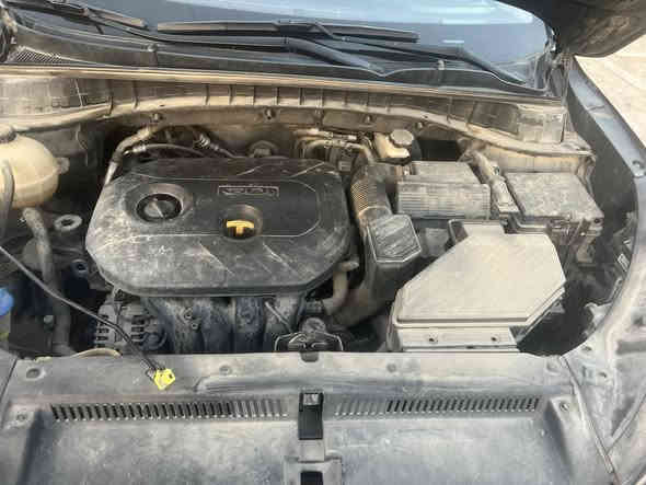 السلام عليكم توسان 2017 وارد امريكي حادثها جاملغ امامي اليسره جاملغ الخلفي اليسره سياره جاهزه محرك 2000 رقم بغداد بسمي ماشيه 92 مكان السياره بغداد الدوره سعر 145 وبيها مجال ***********
