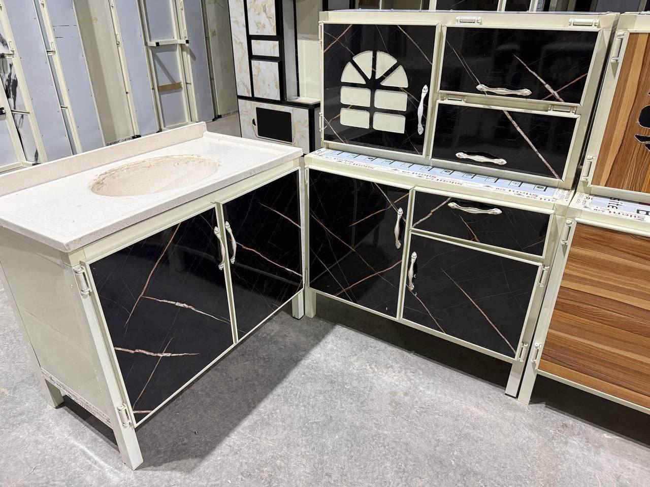 السعر 170. الف
كاونتر القياس متر. ثلاث قطع ارضي وملحق  وسنك مرمر 

خدمة توصيل كافة المحافظات


**إذا كنت صاحب هذا الإعلان وتريد حذفه لأي سبب، رجاءا أرسل رسالة إلى الدعم الفني**