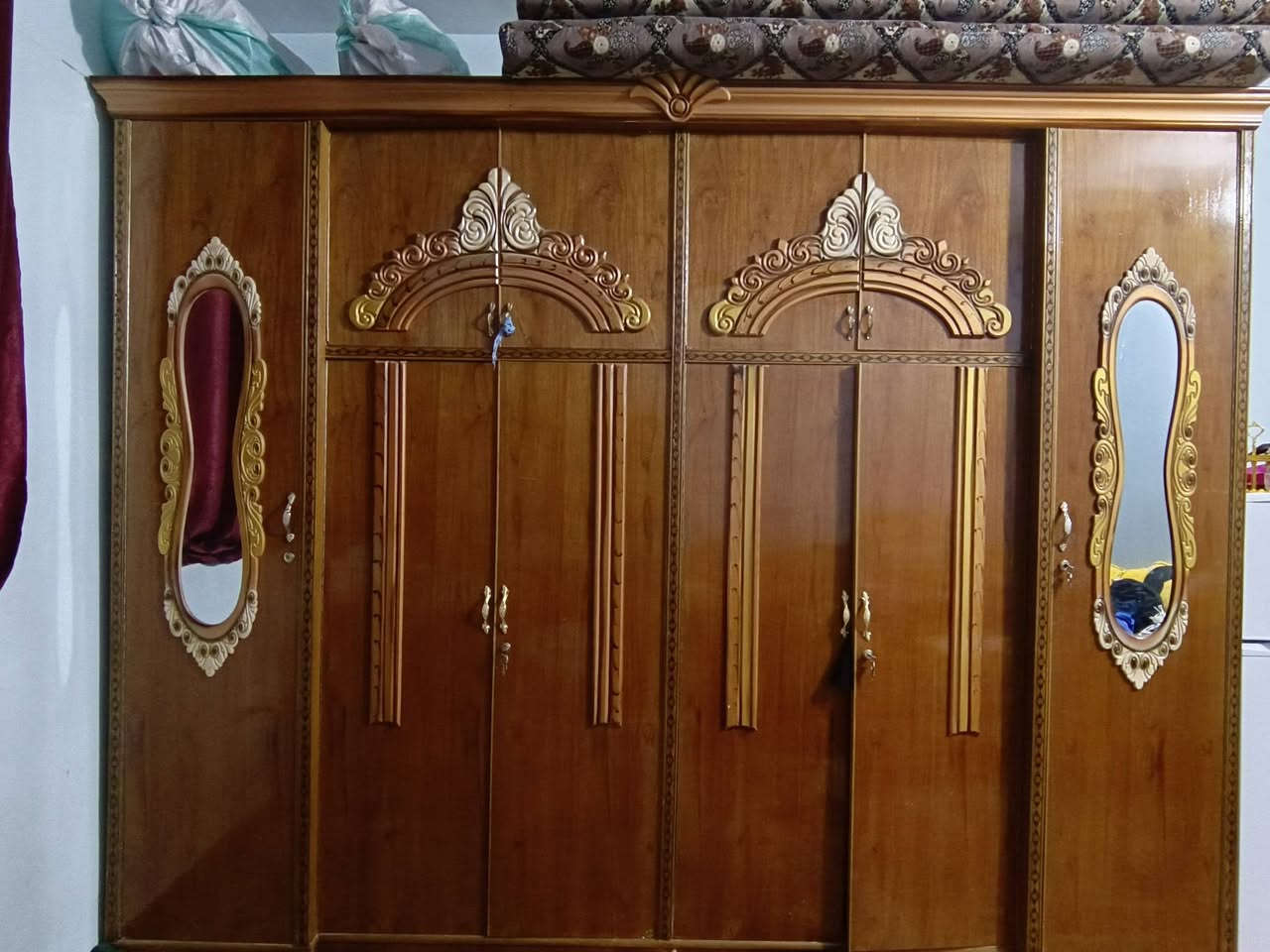 قرفه سوكيه للبيع تريد بس الكنتور ابيعه وحده هم يرهم
***********
