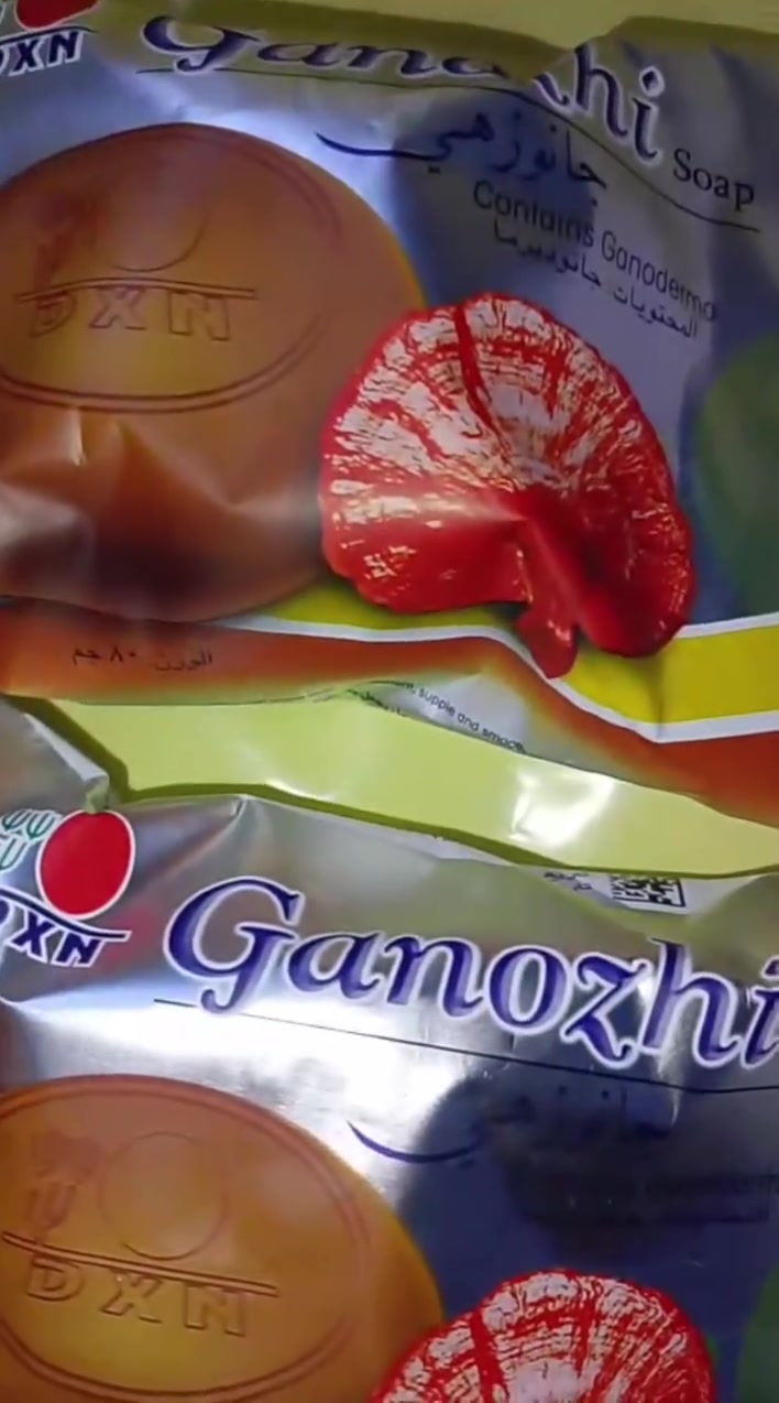 صابونه مكونه من مواد طبيعيه خاليه من المواد الكيميائية 
صابونة جانوزي مع فوائدها المتعدده للبشره 
تخلص البشره من الحبوب والتصبغات 
اضافه توحد لون البشره 
تنطي نعومه للبشره 
لأنها مدعمه بالفطر الريشي ذو خصائص متعدده تعالج البشره وتحمي البشره


**إذا كنت صاحب هذا الإعلان وتريد حذفه لأي سبب، رجاءا أرسل رسالة إلى الدعم الفني**
